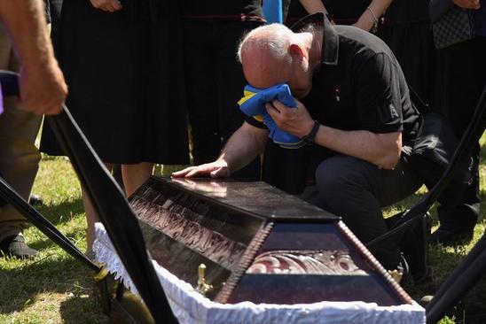 تشییع جنازه سربازان اوکراینی که در جنگ جان باختند