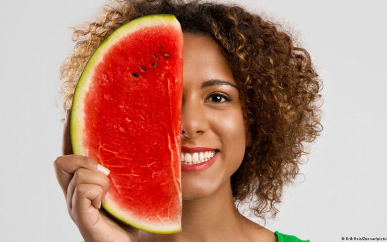 بهترین غذاها برای خنک ماندن در گرما
