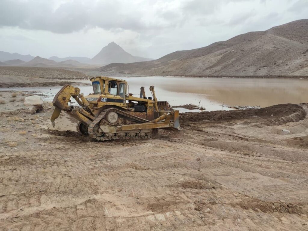 شکستن سدخاکی در کرمان