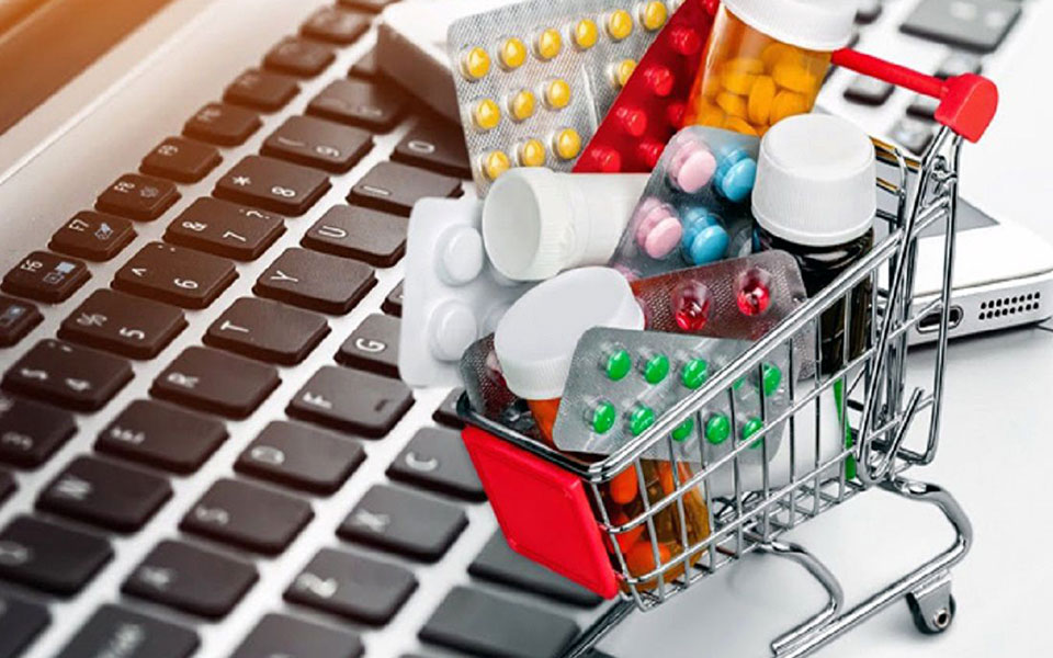 فروش آنلاین دارو ممنوع است.