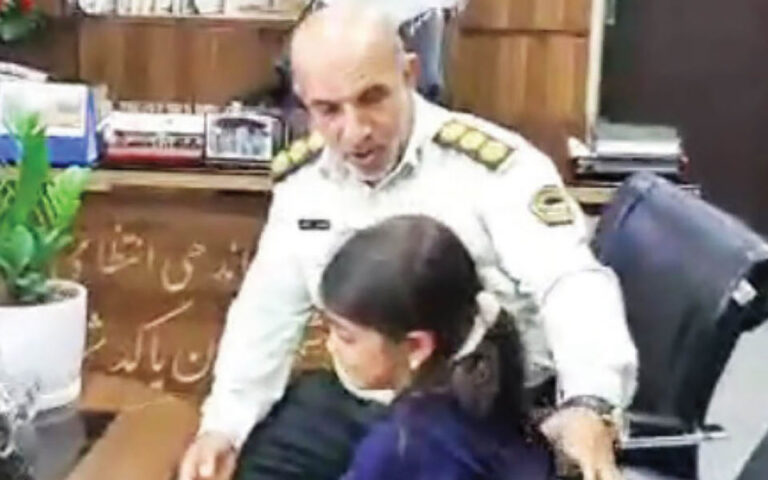 مأموران پلیس، فرشته نجات یکتا کوچولو شدند