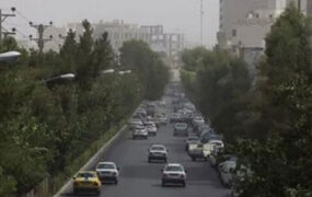 وزش باد شدید و خیزش گرد و خاک