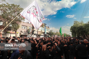 عزاداران حسینی در روز تاسوعا