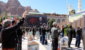 عزاداران حسینی در روز تاسوعا