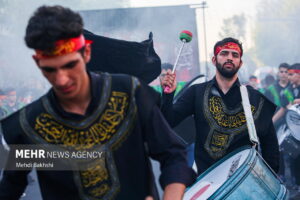 کاروان نمادین اسرای کربلا در قم