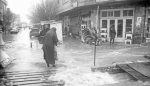عکس‌های نوستالژیک سیل تهران در دهه ۶۰
