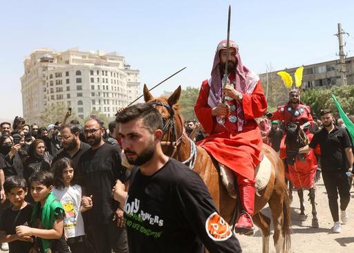 عزاداری روز عاشورا در کشورهای اسلامی (ایران، عراق، ترکیه،پاکستان بحرین و مسلمانان شیعه در هند)