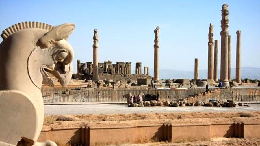 فشن شو بانوان در تخت جمشید