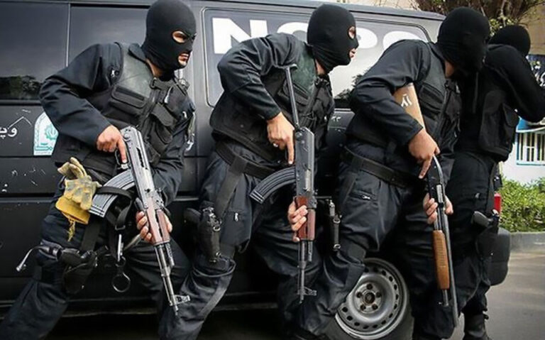 تیراندازی شبانه و گروگانگیری مسلحانه در شیراز