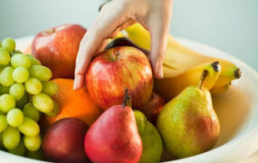 خوردن این میوه‌ ها بعد از ۵۰ سالگی اهمیت دارد