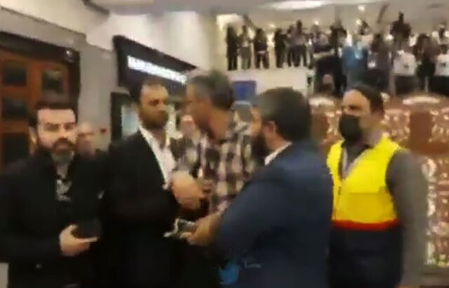 درگیری در محل برگزاری انتخابات فدراسیون فوتبال