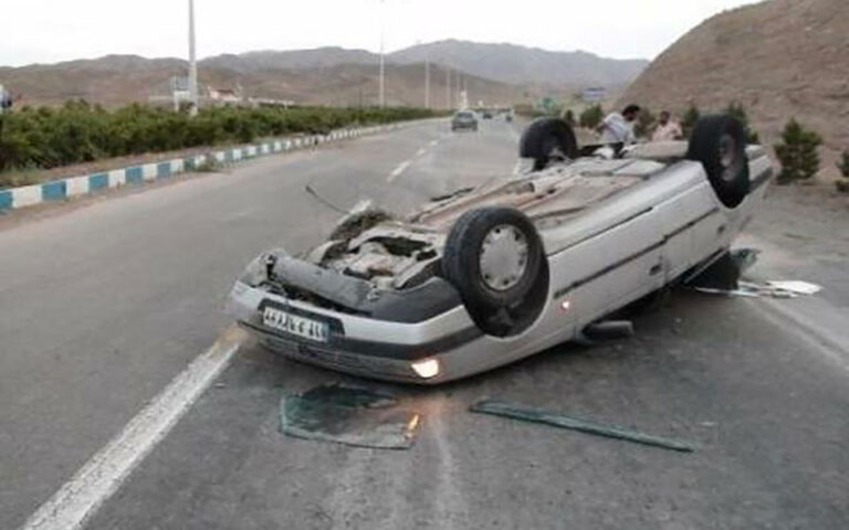 واژگونی خودرو ۵ کشته و یک مصدوم بر جای گذاشت