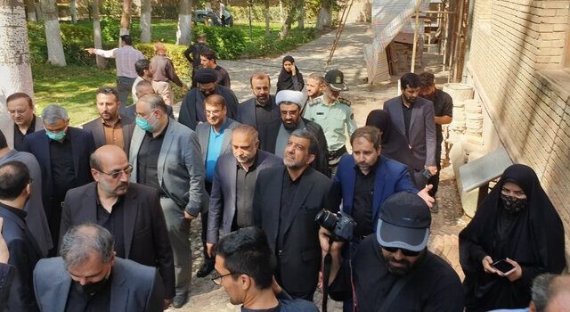وزیر میزاث فرهنگی