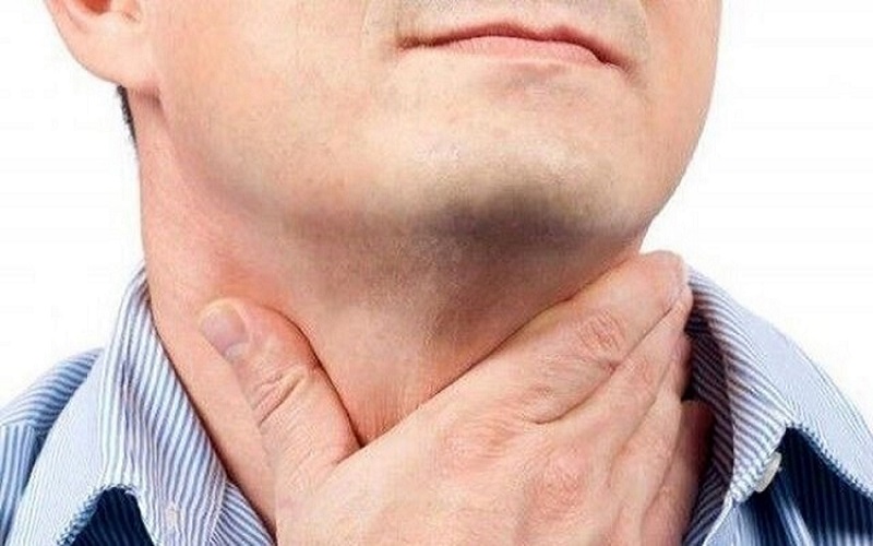 ماساژ برای رفع گلودرد