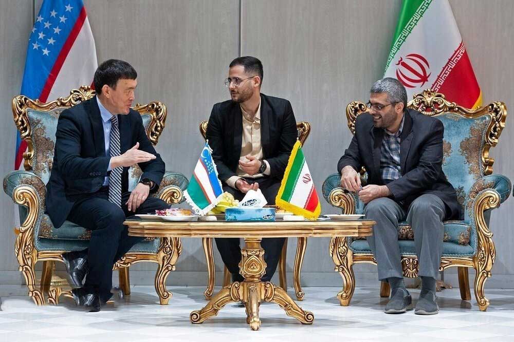 پوشش معاون وزیر نفت یک دیدار رسمی