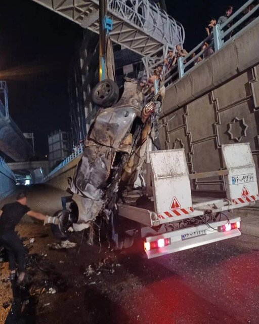 سقوط مرگبار خودرو سواری از پل صدر تهران