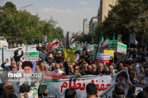 راهپیمایی نمازگزاران نماز جمعه تهران در اعتراض به اغتشاشات3