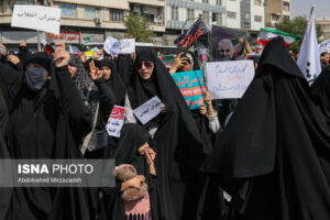 راهپیمایی نمازگزاران نماز جمعه تهران در اعتراض به اغتشاشات4