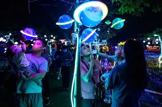 جشنواره پاییزی در شهر "گوانگژو" چین