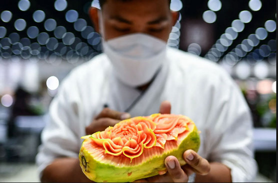 مسابقات حکاکی روی میوه و سبزیجات در بانکوک تایلند/ خبرگزاری فرانسه