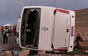اتوبوس حامل زائرین واژگون