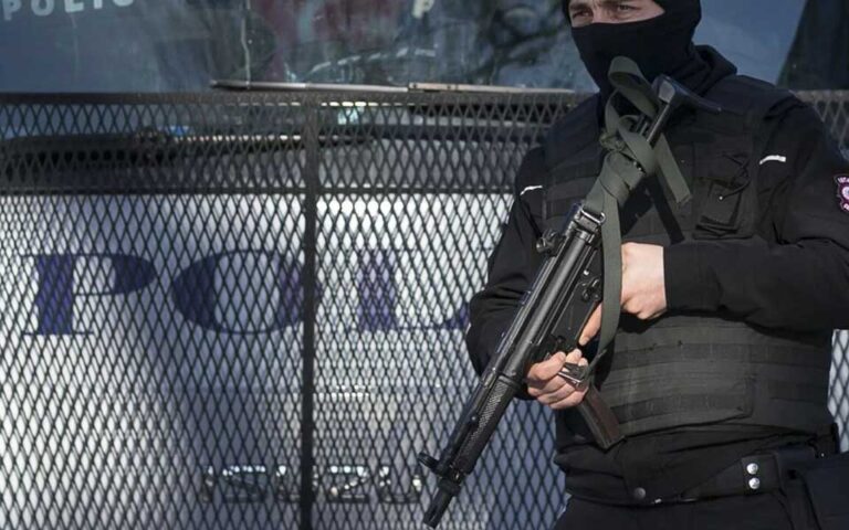 ۶ زخمی در تیراندازی مرکز خرید در استانبول