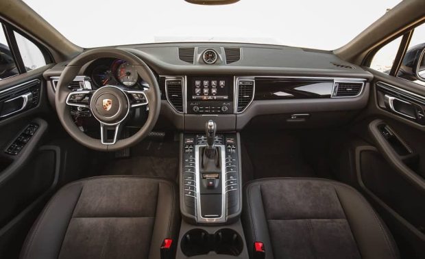 گرانترین ماشین در حراج خودروهای خارجی توقیف شده