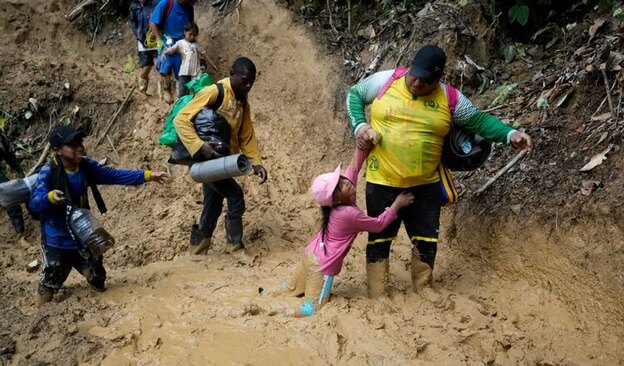 پناهجویان آمریکای مرکزی در حال عزیمت به مرز ایالات متحده آمریکا