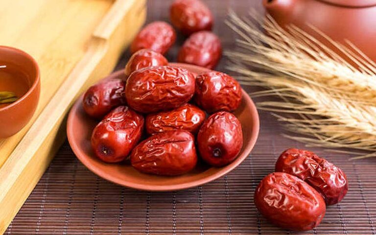 خاصیت عناب برای پیشگیری از سرفه
