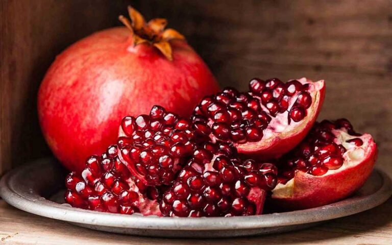 درمان فشار خون و کاهش کلسترول با این میوه پاییزی