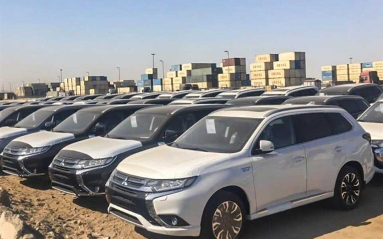 دور دوم مزایده خودروهای خارجی آغاز شد