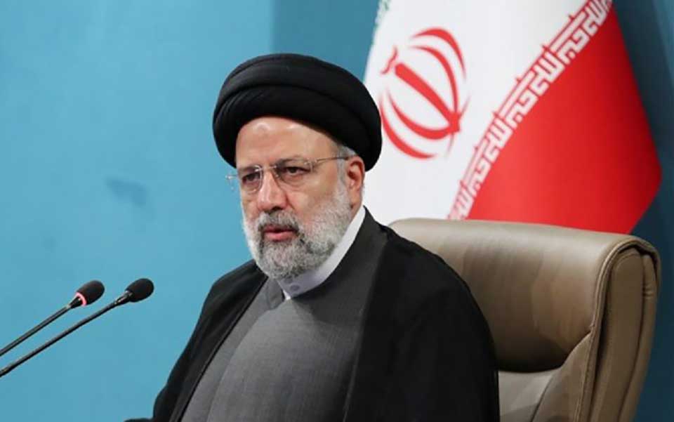 رئیسی دشمن از راه‌های مختلف برای غارت مغز‌ها تلاش می‌کند