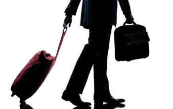 فرار مسئولین از کشور