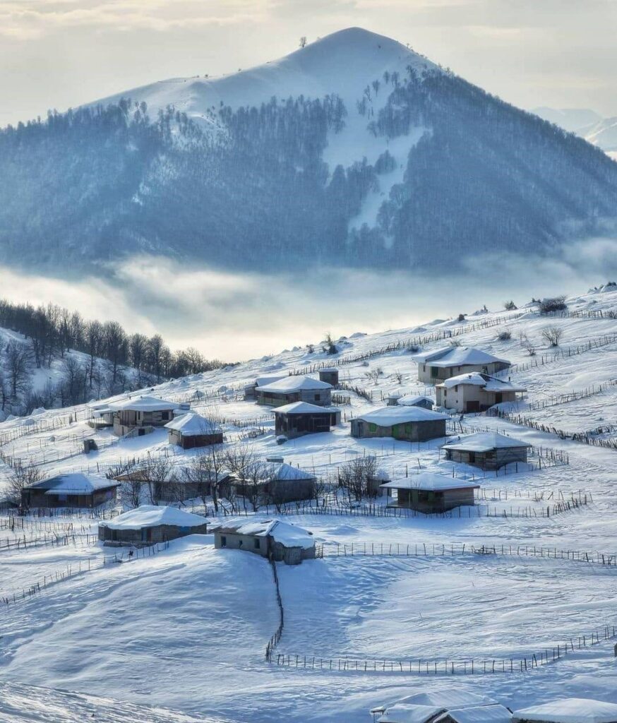لذت زندگی روستایی در دل ابرها