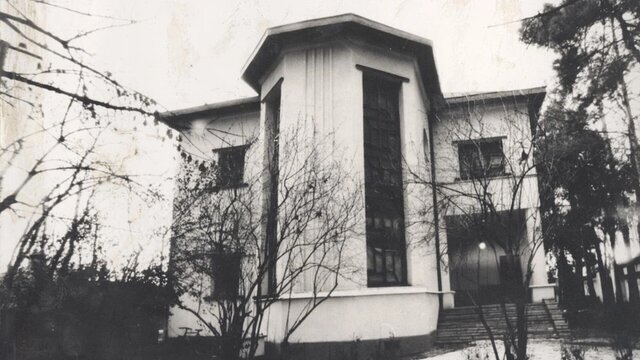 مستند خانه خاموش