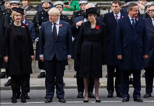 دیدنی های امروز؛ از عقب نشینی روسیه تا کنفرانس بین المللی تغییرات اقلیمی 4 نخست وزیر اسبق انگلیس (از حزب محافظه کار) در مراسم روز یادبود کشته شدگان در جنگ در لندن