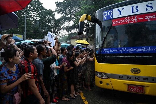 استقبال از آزادی صدها زندانی از سوی دولت نظامی میانمار
