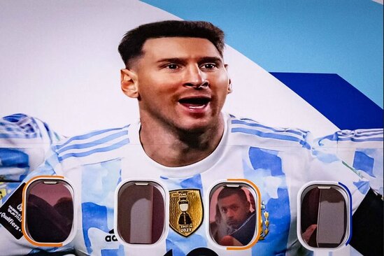 ورود هواپیمای حامل بازیکنان تیم ملی فوتبال آرژانتین به فرودگاه شهر دوحه قطر