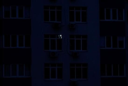 قطع برق سراسری در محلات شهر کی یف اوکراین/ رویترز
