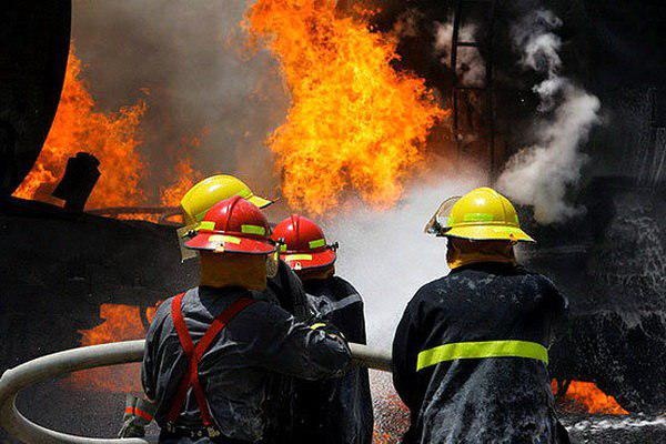 آتش سوزی در پالایشگاه آبادان