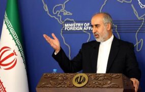 وزارت امور خارجه دیدار رئيس جمهور فرانسه با یکی از چهره های ضد ایرانی را محکوم کرد
