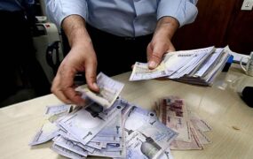 پیشنهاد افزایش ۲۰ درصدی حقوق کارمندان در بودجه