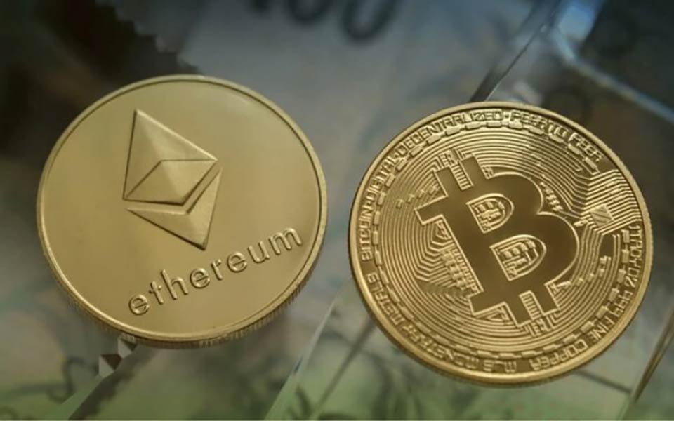 کاهش قیمت بیت کوین به پایین‌ترین رقم