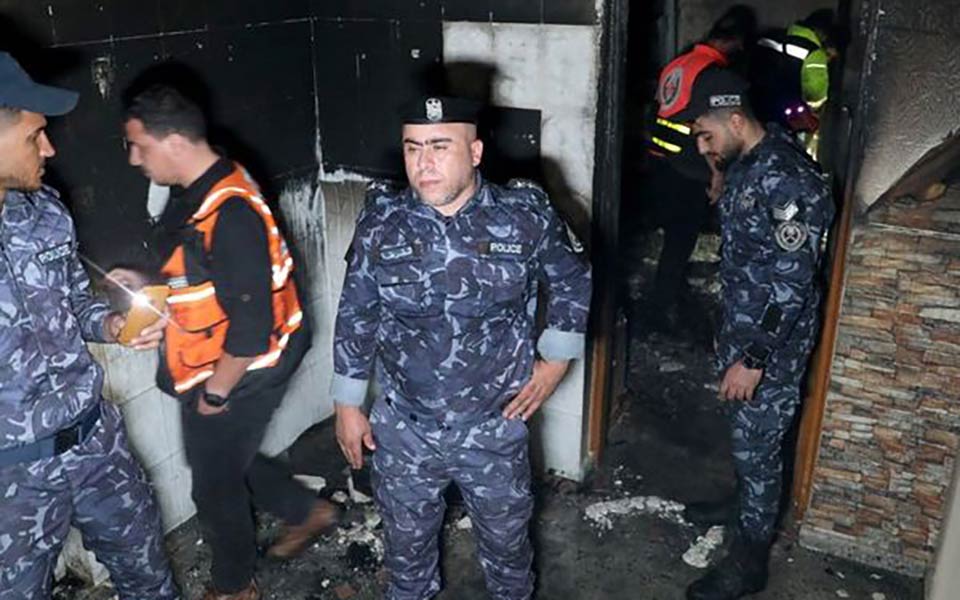 ۲۱ فلسطینی بر اثر آتش‌سوزی در غزه جان باختند