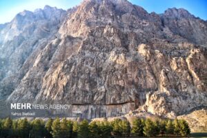 مجموعه تاریخی بیستون کرمانشاه