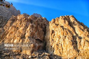 مجموعه تاریخی بیستون کرمانشاه