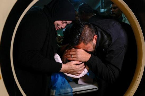 مراسم تشییع پیکر جوان فلسطینی به شهادت رسیده از سوی نظامیان اسراییل در شهر رام الله