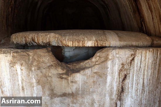 تصاویر قبر خشایارشا برای نخستین بار منتشر شد قبر خشایارشا با سنگ یکپارچه بزرگ پوشیده شدهاست