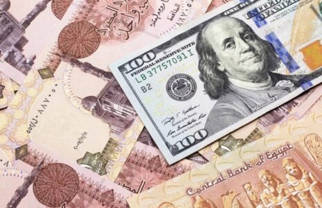 ارزش ریال در ۹۰ روز ۲۲ درصد سقوط داشت ارزش ریال در ۹۰ روز ۲۲ درصد سقوط داشت