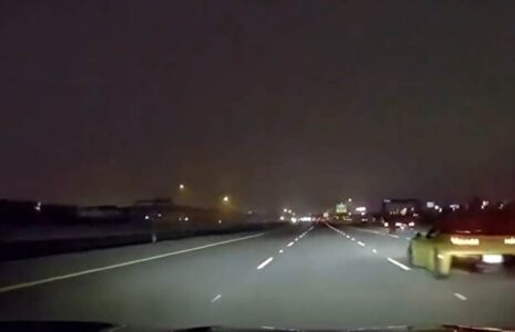 در پی کورس مرگبار در اتوبان یک خودرو منفجر شد